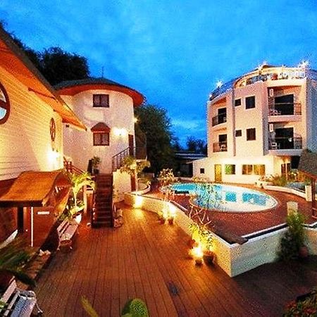 Boat Lodge Resort Hua Hin Exterior photo
